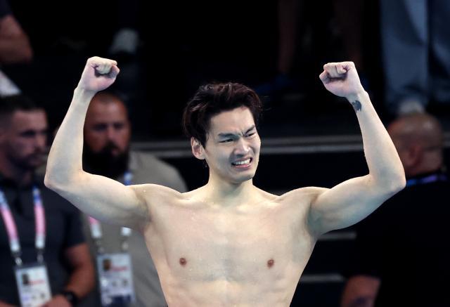 1722842088225004868.jpg 巴黎奥运会丨游泳——中国队获男子4x100米混合泳接力金牌XxjpseC007775_20240805_MVPFN0A001.jpg