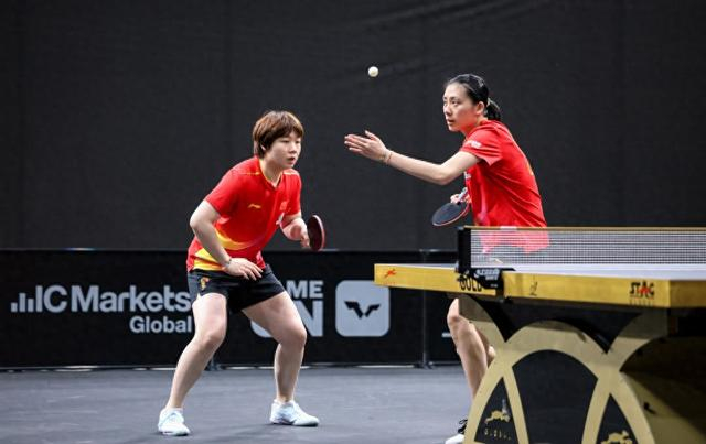 pg-WTT球星赛：国乒女双全军覆没，日本提前夺得冠军！男双中韩争冠|半决赛|决赛|黄友政|石洵瑶|王晓彤_新浪体育_新浪新闻
