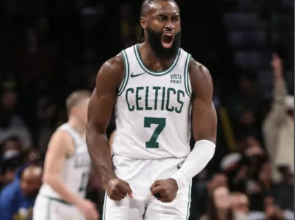 队史第16位！杰伦-布朗职业生涯首次单赛季得分突破2000分